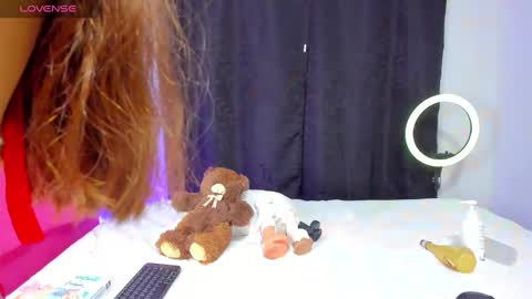 Emily online show from 03/08/25, 12:22