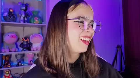 VALEEEN online show from 09/17/25, 04:52