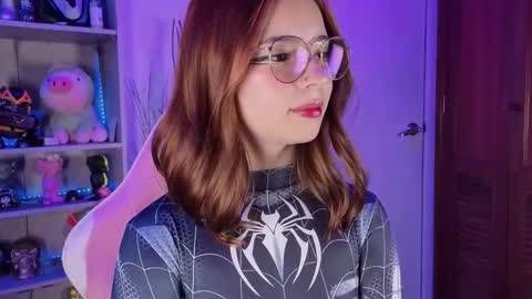 VALEEEN online show from 12/01/25, 04:56