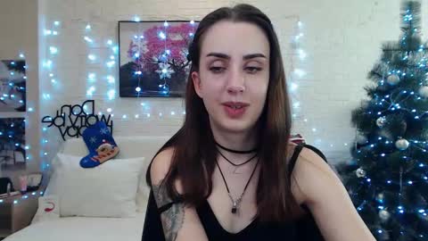 Emyli online show from 12/18/24, 10:13