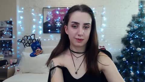 Emyli online show from 12/19/24, 01:50