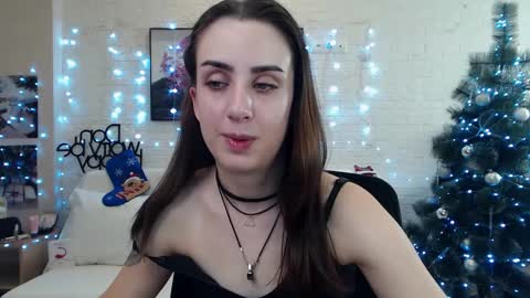 Emyli online show from 12/19/24, 04:56