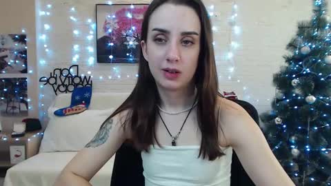 Emyli online show from 12/24/24, 12:33