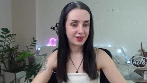 Emyli online show from 02/24/25, 08:58