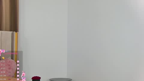 Snapshot of emilynovaa1 chatting on 05/28/26, 06:49 emilynovaa1 online show from 05/28/26, 06:49