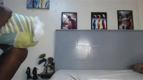Emilly online show from 01/06/25, 01:42
