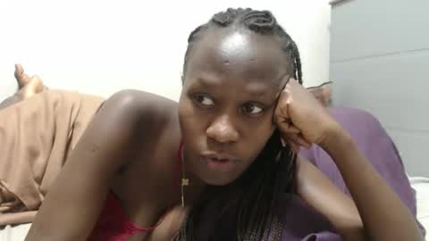 Snapshot of emilyposha chatting on 03/03/26, 09:31 Emilly online show from 03/03/26, 09:31