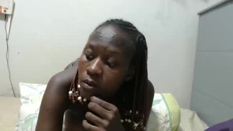 Snapshot of emilyposha chatting on 04/12/26, 09:31 Emilly online show from 04/12/26, 09:31