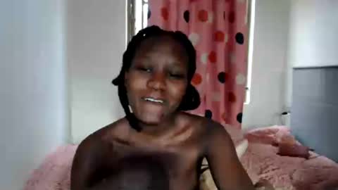 Emilly online show from 07/17/26, 01:40