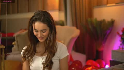 Emily online show from 03/04/25, 10:05