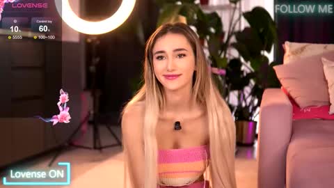 Emily online show from 09/13/25, 06:02