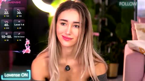 Emily online show from 10/03/25, 05:15