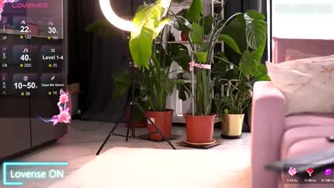 Emily online show from 10/04/25, 06:22