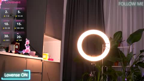 Emily online show from 11/27/25, 02:24