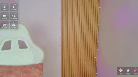 Emily  online show from 11/20/25, 09:31