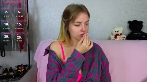 Emily Robbie online show from 02/16/25, 11:16