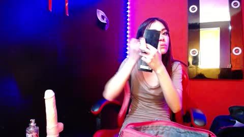 Snapshot of emilyrose_11 chatting on 10/27/25, 03:27 Emily online show from 10/27/25, 03:27