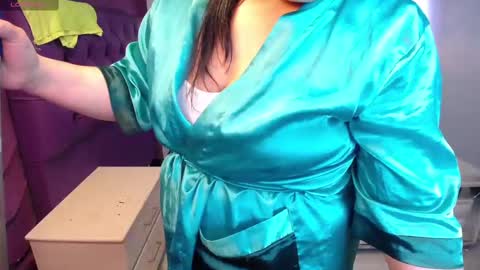 Snapshot of emilysander_ chatting on 12/09/24, 06:57 Emily online show from 12/09/24, 06:57