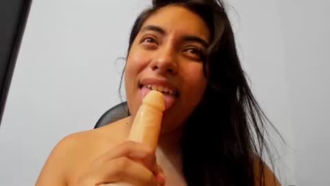 Emily online show from 07/16/26, 05:24