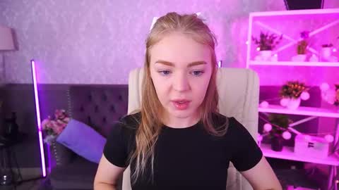 Snapshot of emilysunshines chatting on 09/23/25, 06:16 MY NAME IS Emily WELCOME EVERYONE I WILL BE HAPPY TO GIVE YOU WHAT YOU HAVE DREAMED OF FOR SO LONG online show from 09/23/25, 06:16