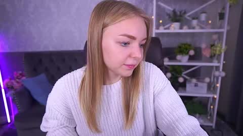 Snapshot of emilysunshines chatting on 09/30/25, 06:18 MY NAME IS Emily WELCOME EVERYONE I WILL BE HAPPY TO GIVE YOU WHAT YOU HAVE DREAMED OF FOR SO LONG online show from 09/30/25, 06:18