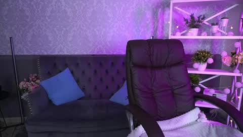 Snapshot of emilysunshines chatting on 10/08/25, 06:44 MY NAME IS Emily WELCOME EVERYONE I WILL BE HAPPY TO GIVE YOU WHAT YOU HAVE DREAMED OF FOR SO LONG online show from 10/08/25, 06:44