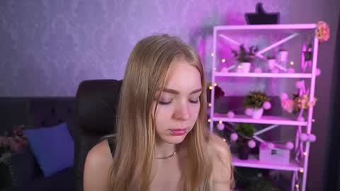 Snapshot of emilysunshines chatting on 10/09/25, 06:33 MY NAME IS Emily WELCOME EVERYONE I WILL BE HAPPY TO GIVE YOU WHAT YOU HAVE DREAMED OF FOR SO LONG online show from 10/09/25, 06:33