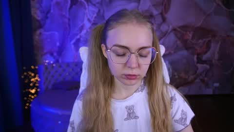 Snapshot of emilysunshines chatting on 10/20/25, 06:47 MY NAME IS Emily WELCOME EVERYONE I WILL BE HAPPY TO GIVE YOU WHAT YOU HAVE DREAMED OF FOR SO LONG online show from 10/20/25, 06:47