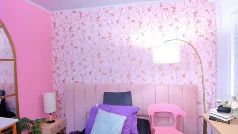 Snapshot of emilythyson chatting on 10/17/25, 12:08 Emily Thyson online show from 10/17/25, 12:08