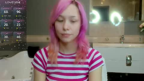 Snapshot of emilytrase chatting on 04/05/26, 01:25 Betty online show from 04/05/26, 01:25