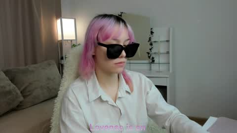 Snapshot of emilytrase chatting on 06/03/26, 01:19 Betty online show from 06/03/26, 01:19