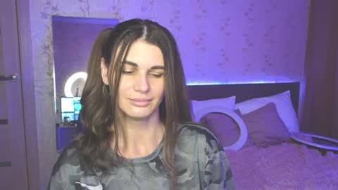 Emily online show from 12/09/24, 05:40