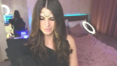 Emily online show from 12/16/24, 04:34