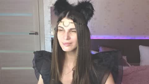 Emily online show from 01/04/25, 01:31