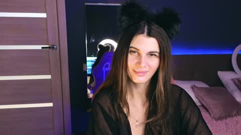 Emily online show from 01/19/25, 01:43
