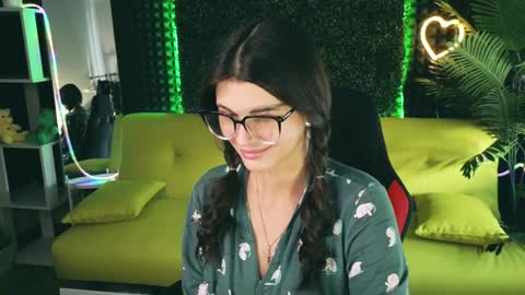 Emily online show from 01/30/25, 04:37