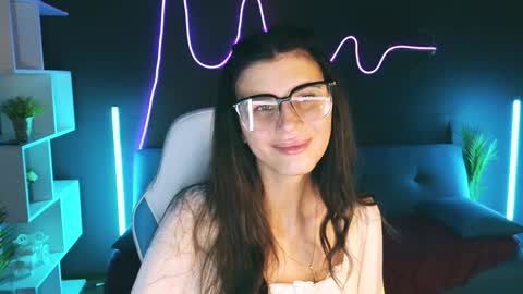 Emily online show from 02/01/25, 01:23