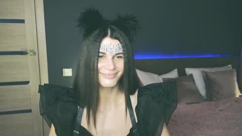 Emily online show from 02/02/25, 08:02