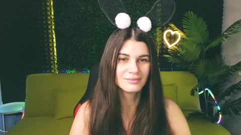 Emily online show from 02/04/25, 01:34