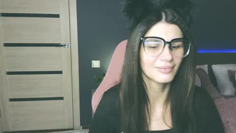 Emily online show from 02/09/25, 11:14