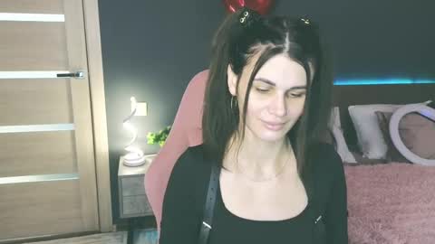 Emily online show from 02/12/25, 05:15