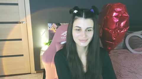 Emily online show from 03/11/25, 04:21