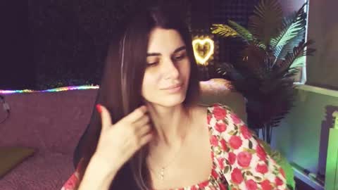 Emily online show from 09/11/25, 02:22
