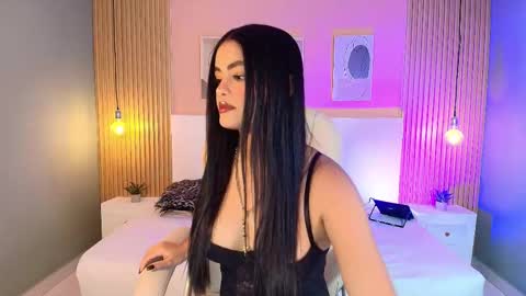 Emily online show from 03/07/25, 04:24