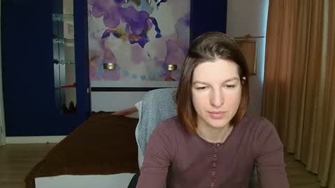 EmilyWalkers online show from 12/02/24, 07:47