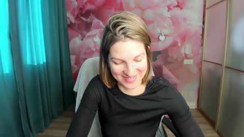 EmilyWalkers online show from 12/13/24, 07:58