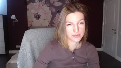 EmilyWalkers online show from 01/08/25, 07:55