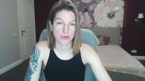 EmilyWalkers online show from 02/05/25, 07:50