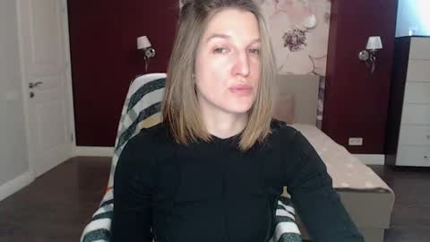 EmilyWalkers online show from 03/04/25, 07:51