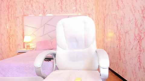 Emily  2200 - 600GMT-5 online show from 05/30/26, 09:01